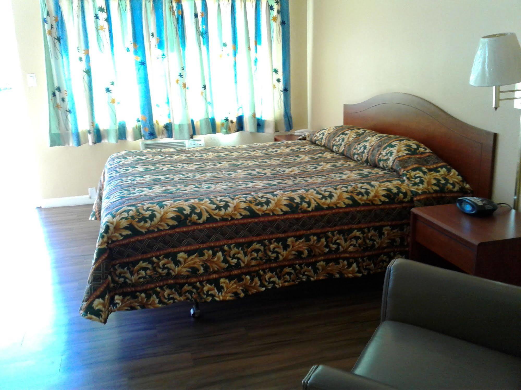 Desert Inn Motel Corona Ngoại thất bức ảnh