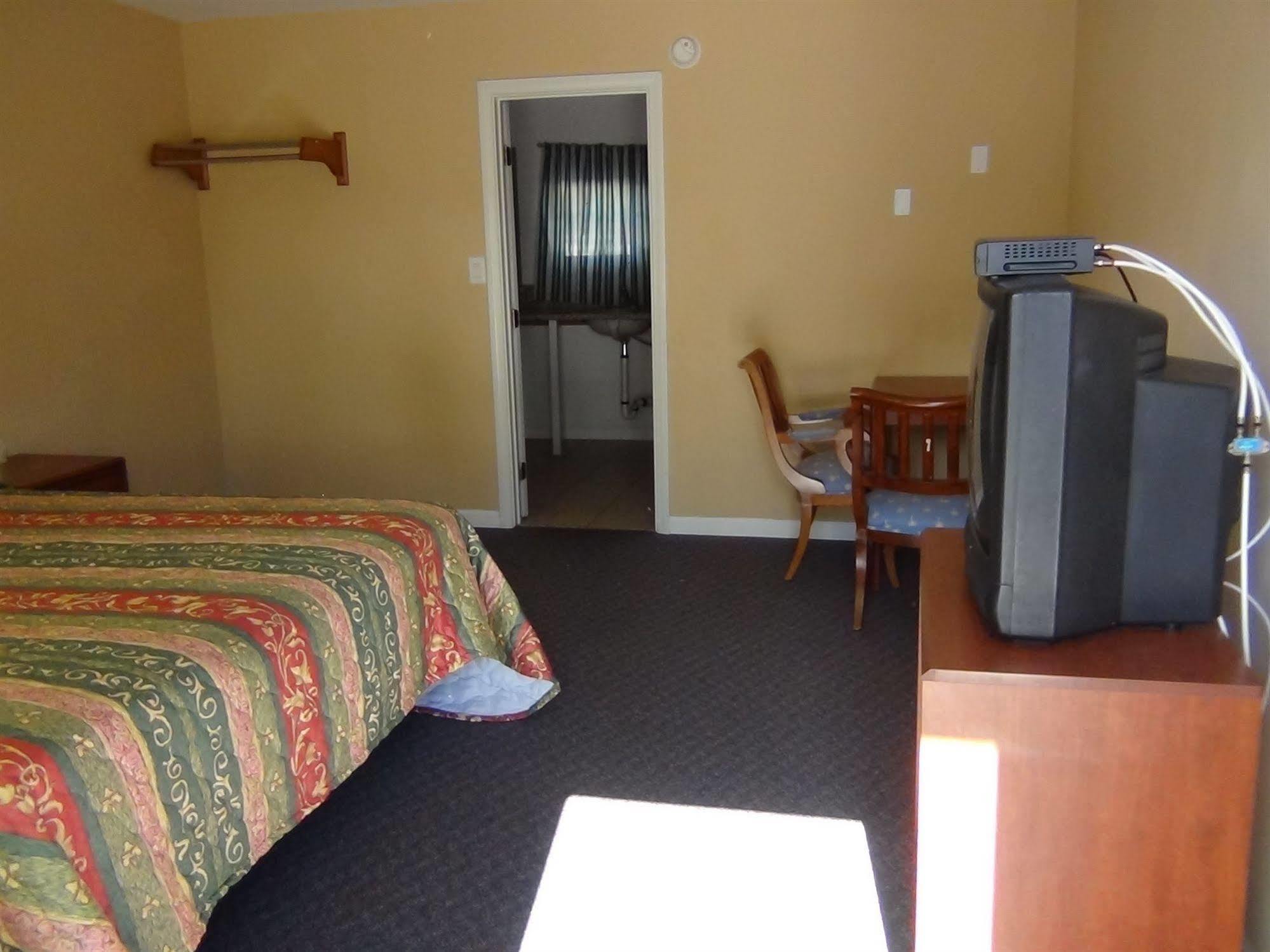 Desert Inn Motel Corona Ngoại thất bức ảnh